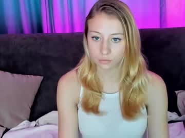 girl emily_tayl0r image #3077508