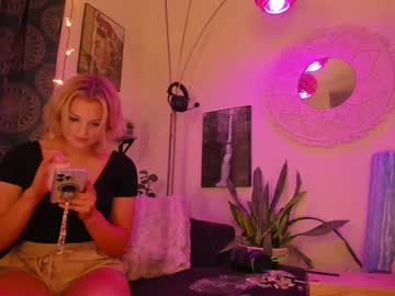 girl irisquin image #2961898