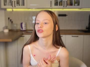tweety_sweetie every day cam