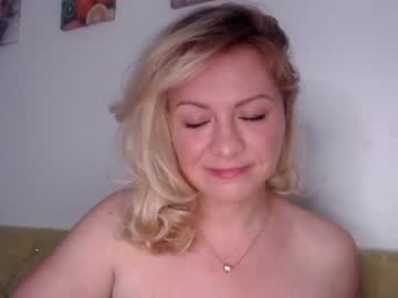 girl kiradivine image #1940012