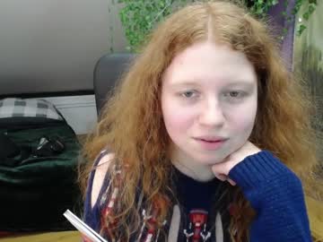 girl molly_redhead image #1005899