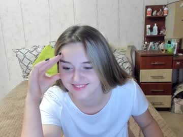 girl emmika_ image #2637550