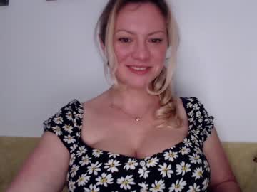 girl kiradivine image #1746271