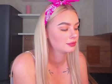 girl 8a8y_nura image #365982