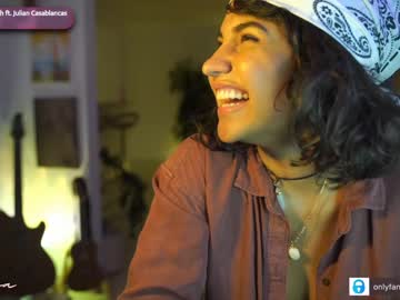 girl arletnoa image #1381384
