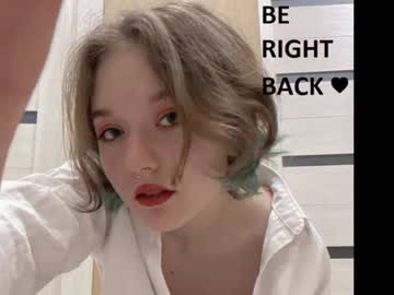 girl wooondermia image #1843739