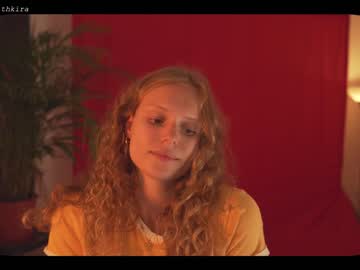 girl chillwithkira image #2042061