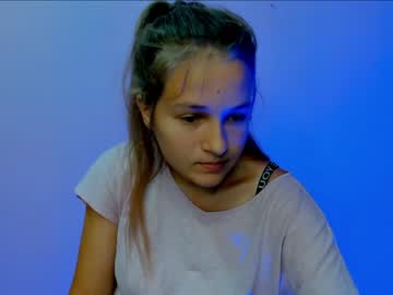 girl dina__di image #2554954