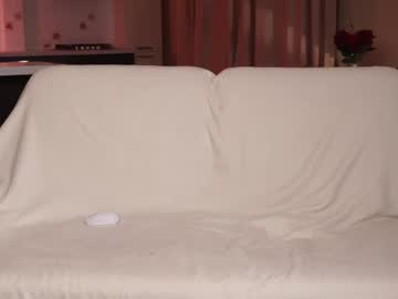nicole_birds every day cam