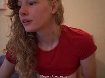 girl sistinehashands image #2636769