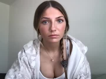 girl emiefox2 image #4072925