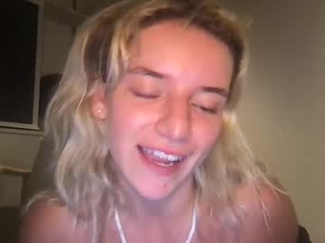 girl digita1h3av3n image #4021007