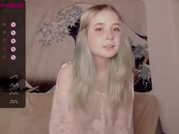 girl yoliverse image #2129286