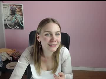 girl nextdoorgir_l image #3920657