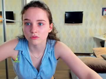 girl demurelixir image #1933479