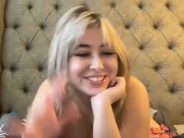 chloesurreal every day cam