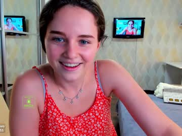 girl demurelixir image #2916588