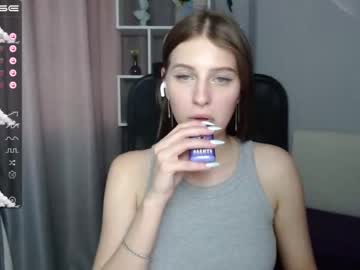 girl lilliasweety image #2022873
