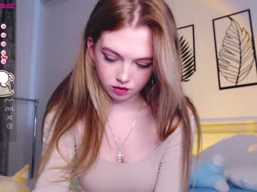 girl small_blondee image #3236223