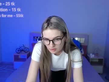 girl amelialuck image #3723691