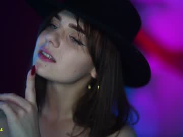 girl excitease image #2725790