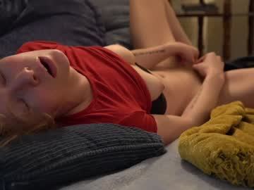 girl sistinehashands image #3560442