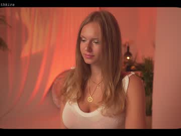 girl chillwithkira image #2155786