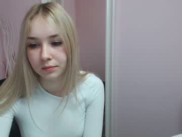 girl lila_page image #1148299