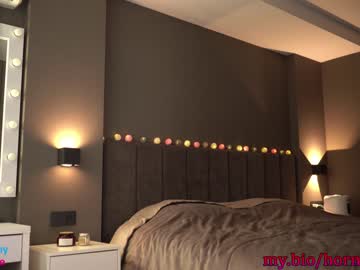 girl heyhorny_cb image #1930446