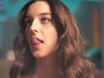 girl angels_kiss image #3648538