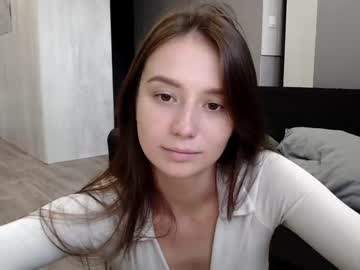 girl _hey_siri_ image #2469473