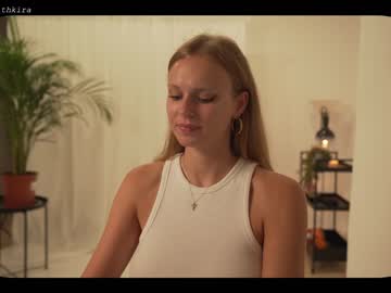girl chillwithkira image #2199713