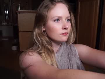 girl artesoft image #2738453
