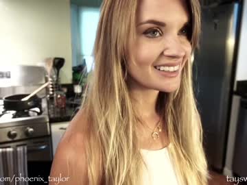 girl phoenix_taylor image #2431333