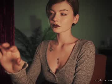 girl auddicted image #1254580