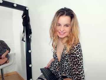 kiss_tenderness every day cam