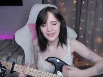 girl elizabethbritanny image #3088354