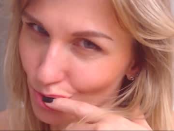 girl lady_ada image #654233