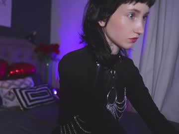 girl carmilamoon image #4055822