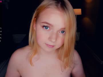 girl loraashmore image #4018474