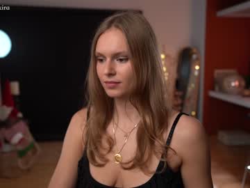 girl chillwithkira image #3363271