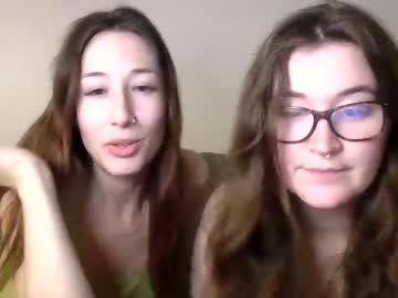 2gorls1link every day cam