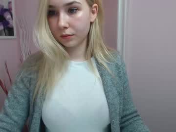 girl lila_page image #1083308