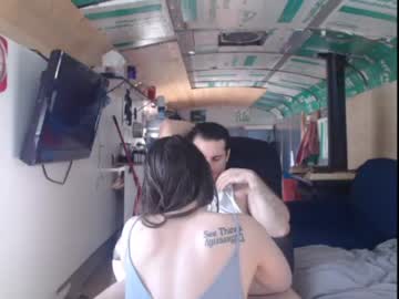 couple busbuddies image #1171766