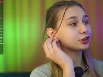 girl dainty_bit image #2740766