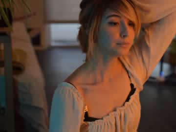 girl lizmreow image #2258368