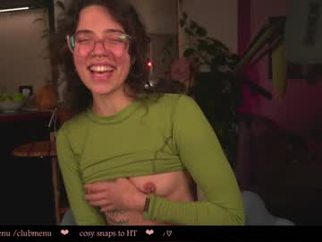 anya__afterglow every day cam
