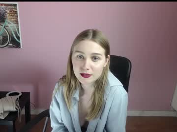 nextdoorgir_l every day cam