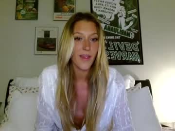 girl addisonvodka image #2395055