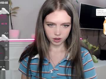 girl small_blondee image #2706995